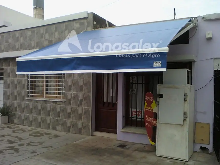 Toldos y cortinas enrollables para exterior